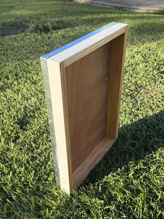Assembled Painted Galvanised 8 Frame Bee Hive Lid