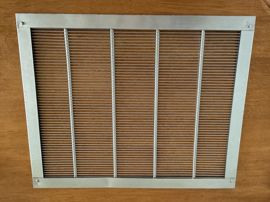 10 Frame Metal Queen Excluder